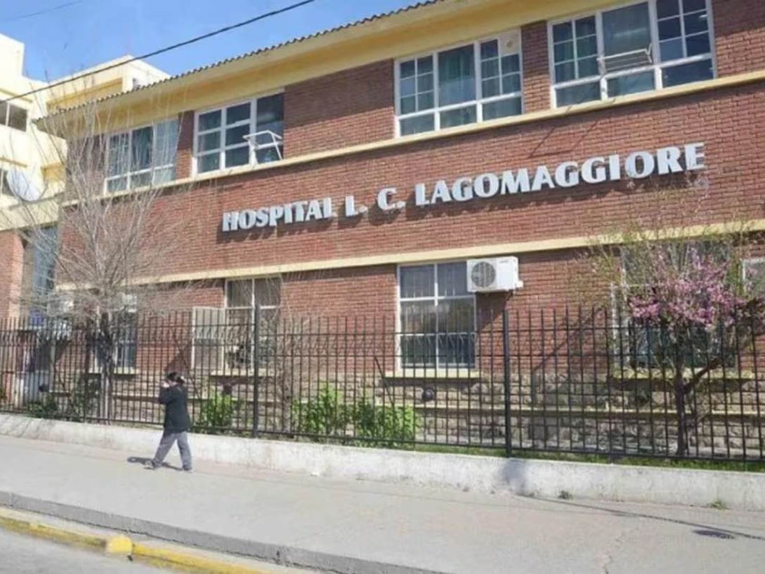 Dio a luz sola en su casa y su beba apareció muerta unas horas después: investigan si la asfixió con una bolsa