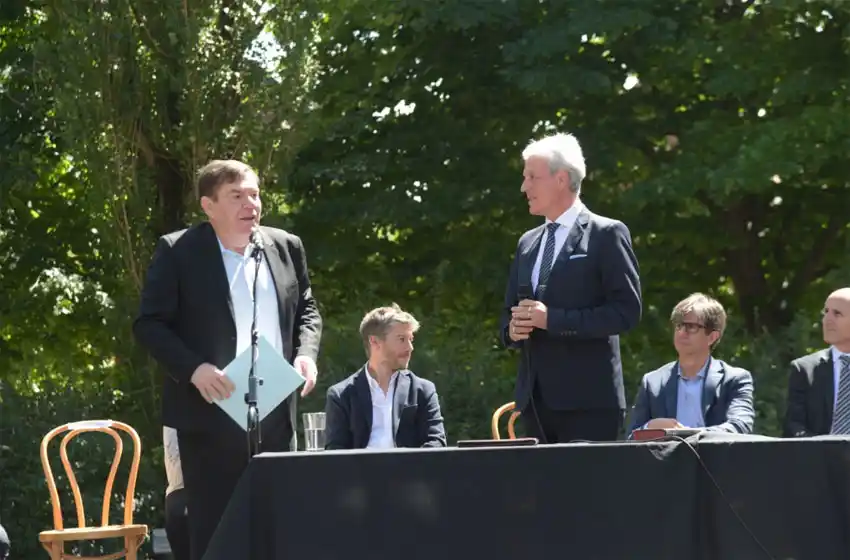 Citan a Balmaceda luego de los duros reclamos de la Orquesta sinfónica