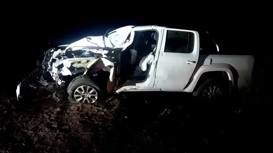 El estado en que quedó la camioneta Amarok de Zavatarelli tras el accidente. (Noticias Argentinas)