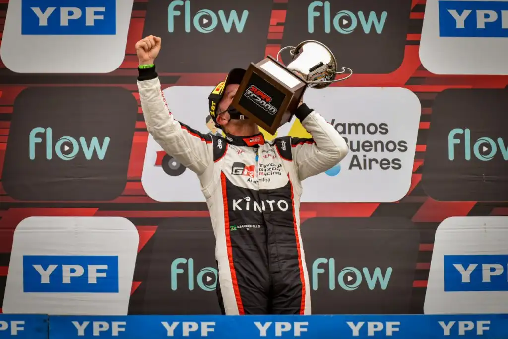 Barrichello se adjudicó la clasificatoria en el Gálvez