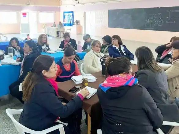 Nivel primario: Taller de Alfabetización para docentes