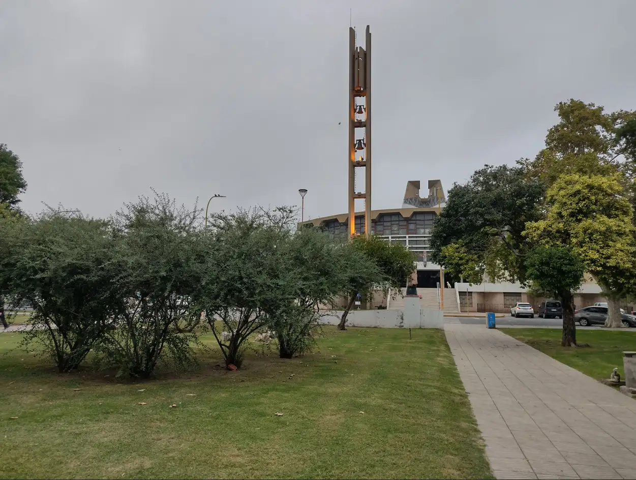 Mañana nublado y con posibilidad de tormentas.
