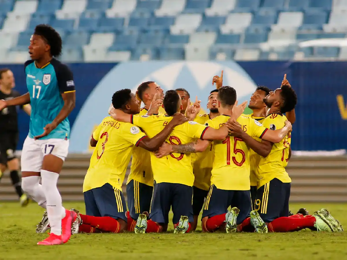 Con gol de Cardona, Colombia ganó en su debut