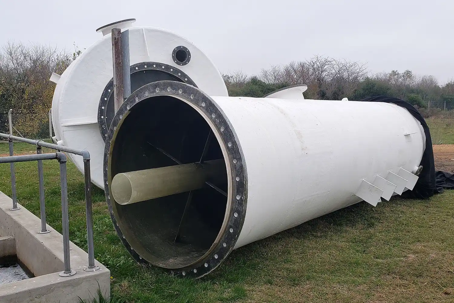 Se recibió equipamiento para la obra de ampliación de la planta de tratamiento de efluentes en la ciudad