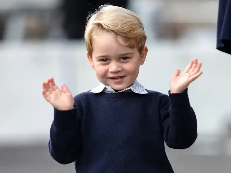 El príncipe George jugó al tenis con Roger Federer