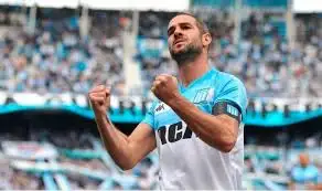 Lisandro López: “Tenemos la obligación de pelear todo”