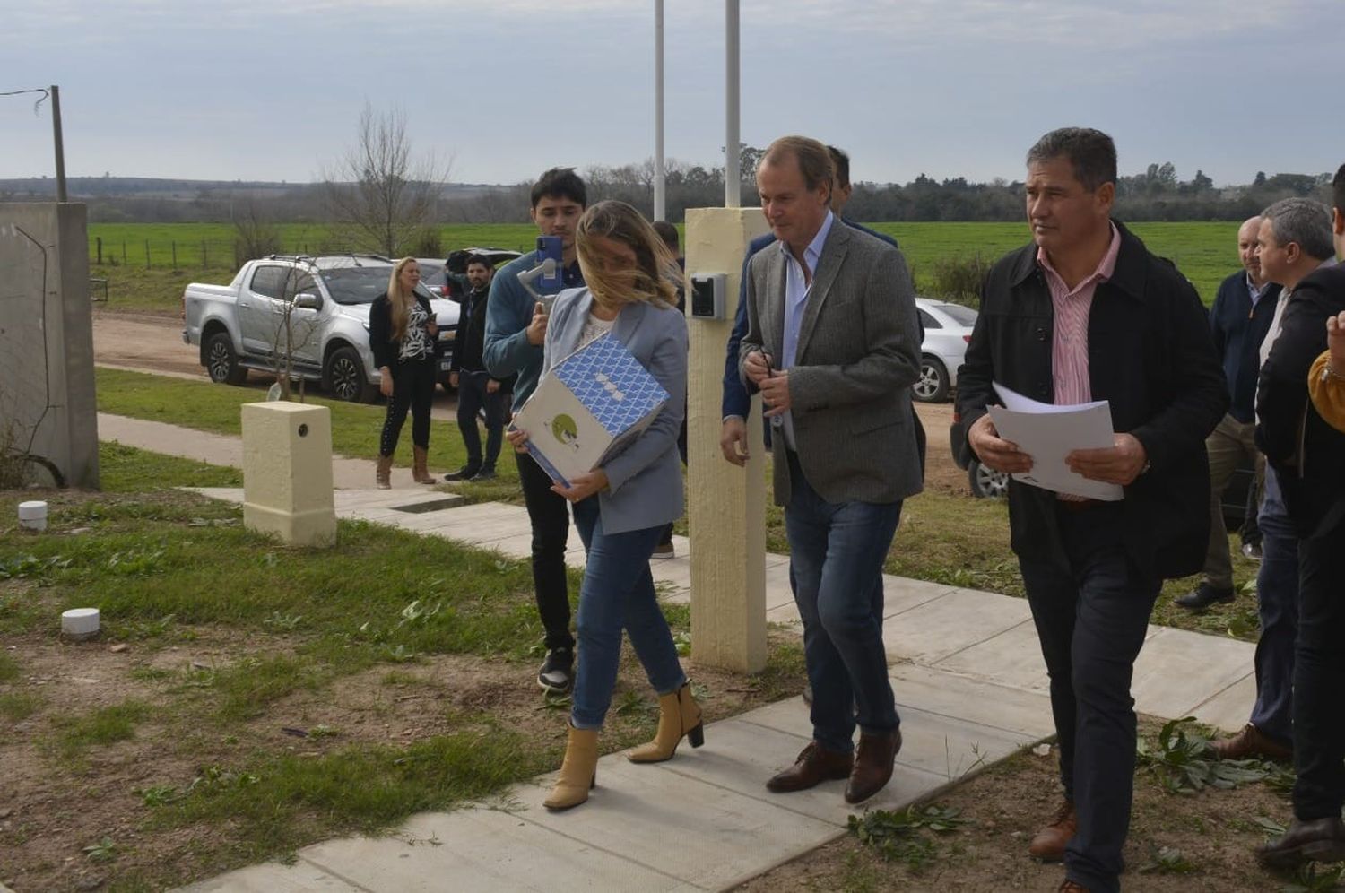 “La viviendas y los salarios dignos son claves para nuestros docentes”, indicó Bordet