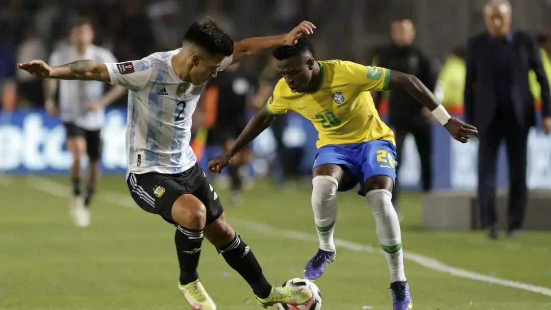 Lisandro Martínez la rompió y le pide la titularidad a gritos a Scaloni para el Mundial de Qatar 2022