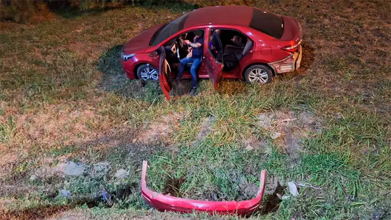 Despistó con su auto en plena madrugada: tenía 2,29 de alcohol en sangre