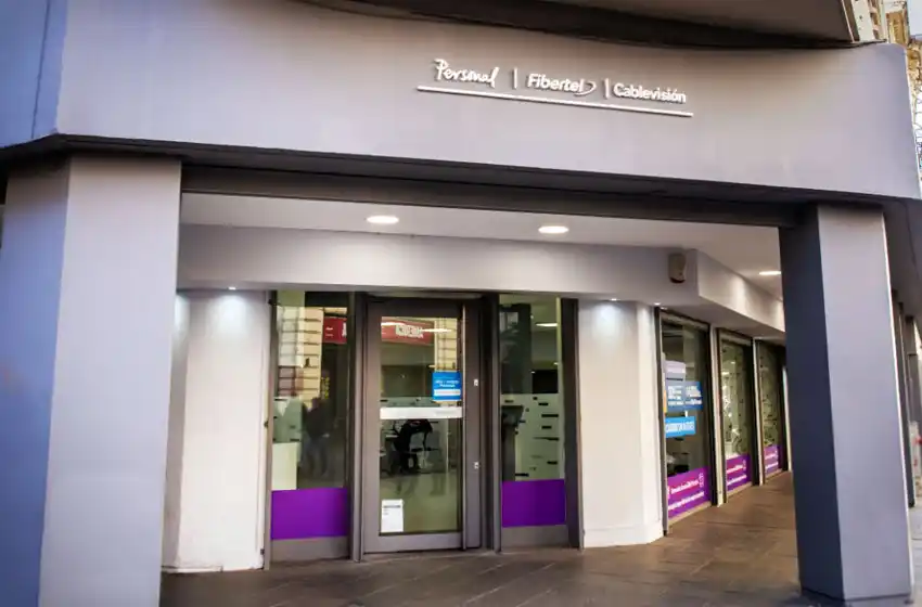 Telecom inaugura su nueva oficina convergente en Rosario