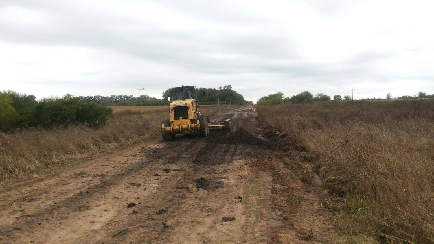 Ramallo: Iniciaron trabajos sobre ruta 1001