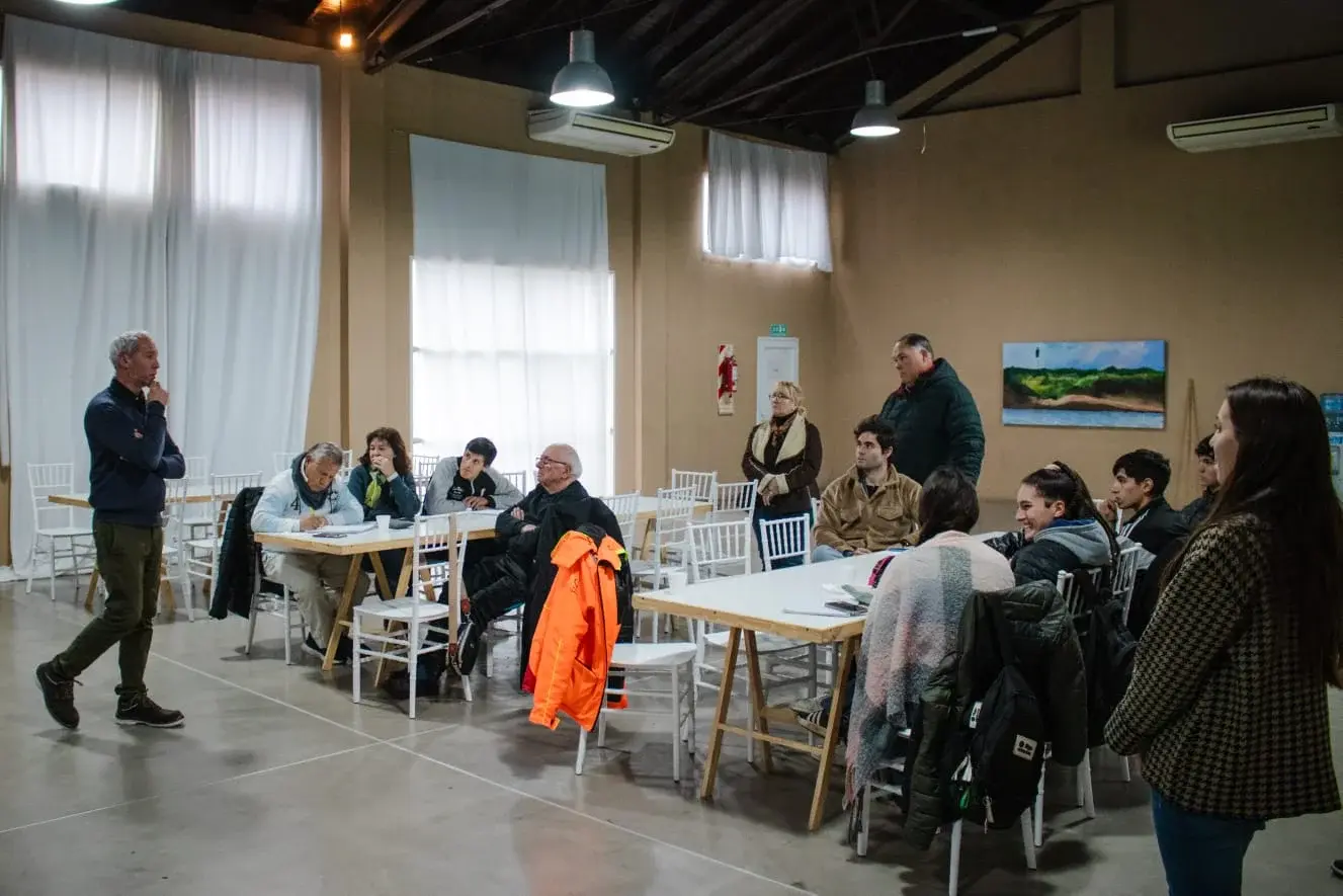 El programa Puerto/Ciudad continúa promoviendo visitas guiadas para que estudiantes.
