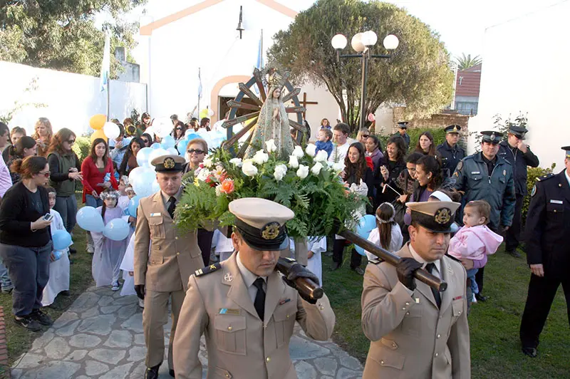 Preparan una procesión en Quequén por el Día de la Virgen de Luján