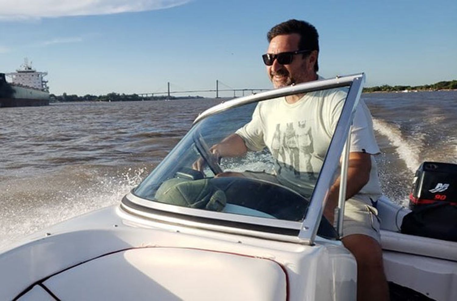 Operaron de urgencia al periodista Roberto Caferra por una infección tras la picadura de una raya