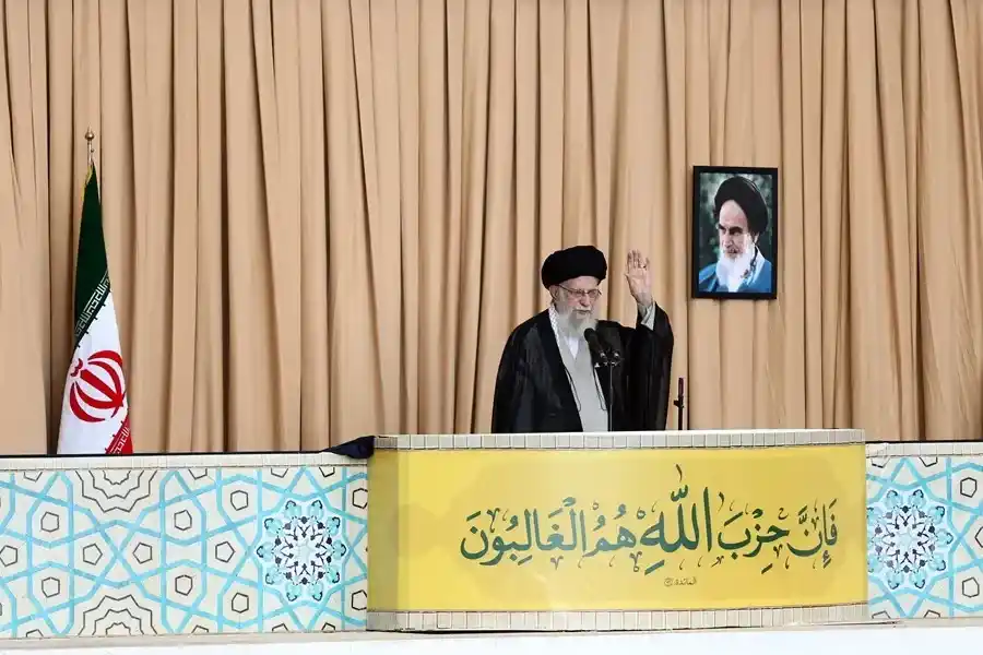 El líder supremo de Irán advierte de que el ataque contra Israel fue “el menor de los castigos”