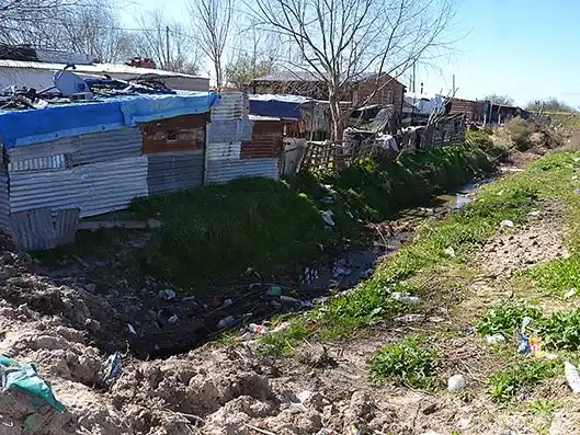 Vecinos del barrio Minuán reclaman obras y soluciones ante problemas de infraestructura