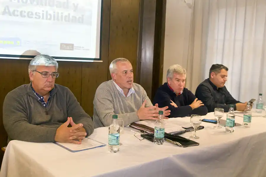 Detalles. Brindaron los candidatos Juan Pedro Arabarco, Martín Migueles, Marcelo Rivero y Pablo Nosek