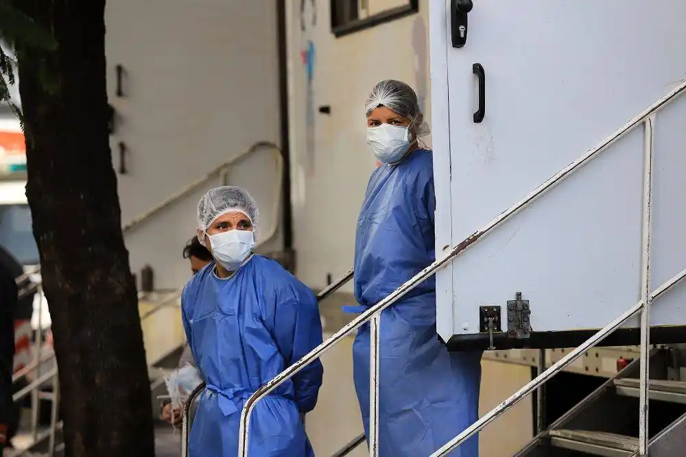 Se confirmaron 24 muertos y 1.374 nuevos infectados en un día