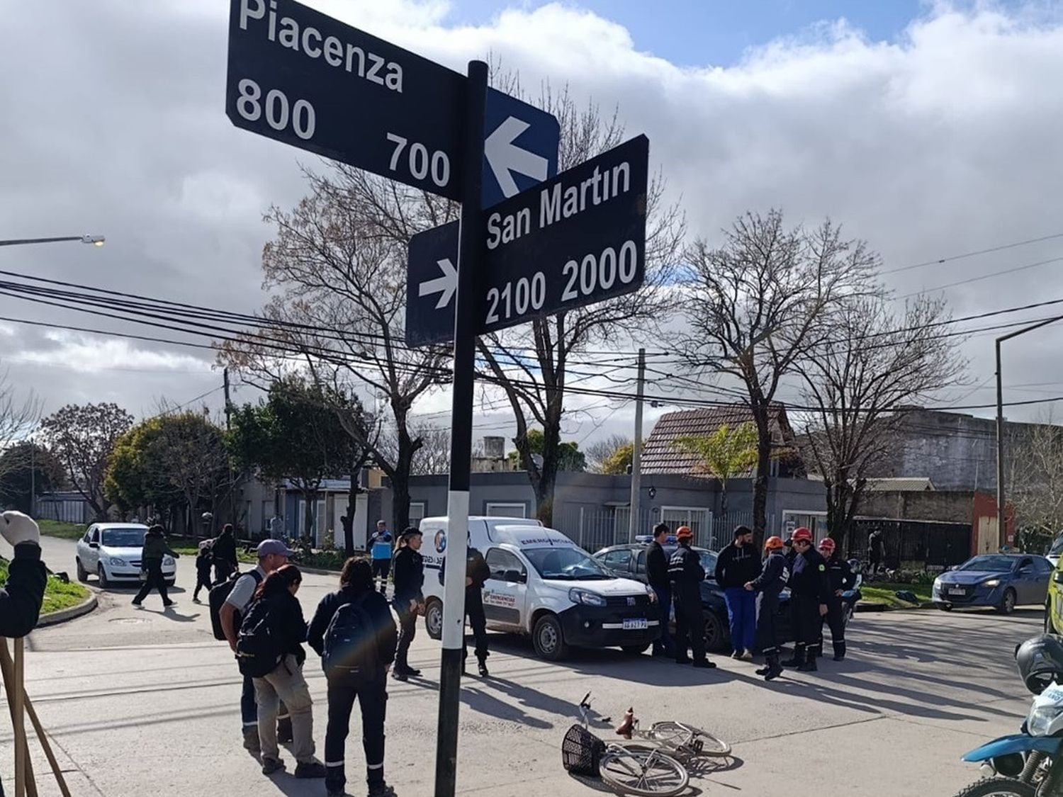 Dura colisión con una mujer herida.