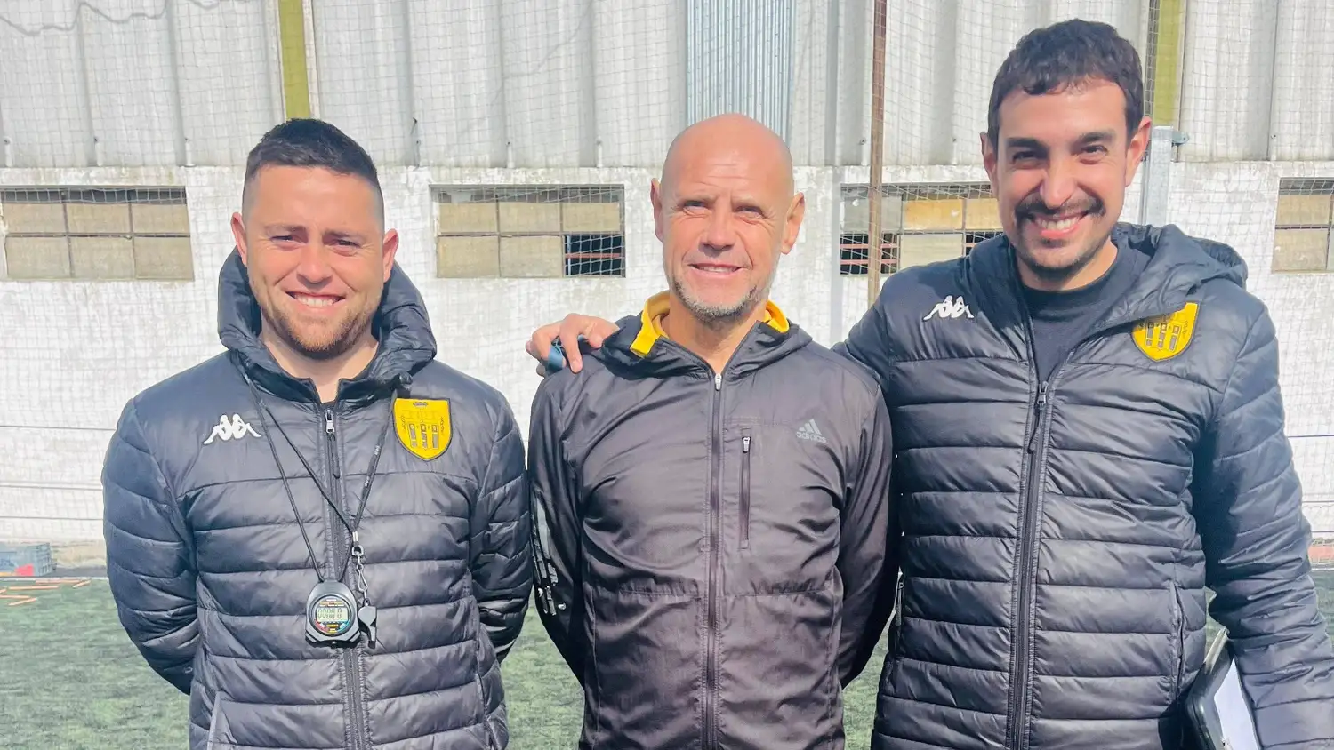 Serantes, Botella y González, integrantes de un anterior cuerpo técnico de Santamarina.