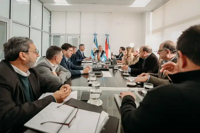 Frigerio encabezó una nueva reunión de gabinete donde el tema central fue la eficiencia en el Estado