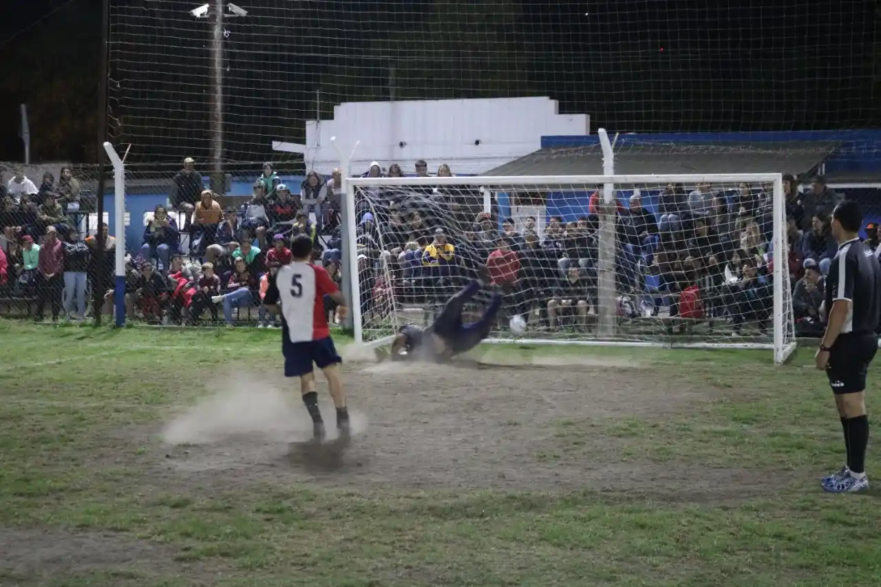 Nocturno del Club Deportivo Chascomús: Arrancó la inscripción del Tradicional Torneo de Papy Fútbol