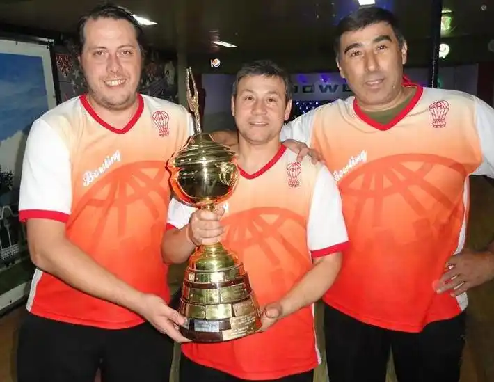 40 copas, 40 años de bowling