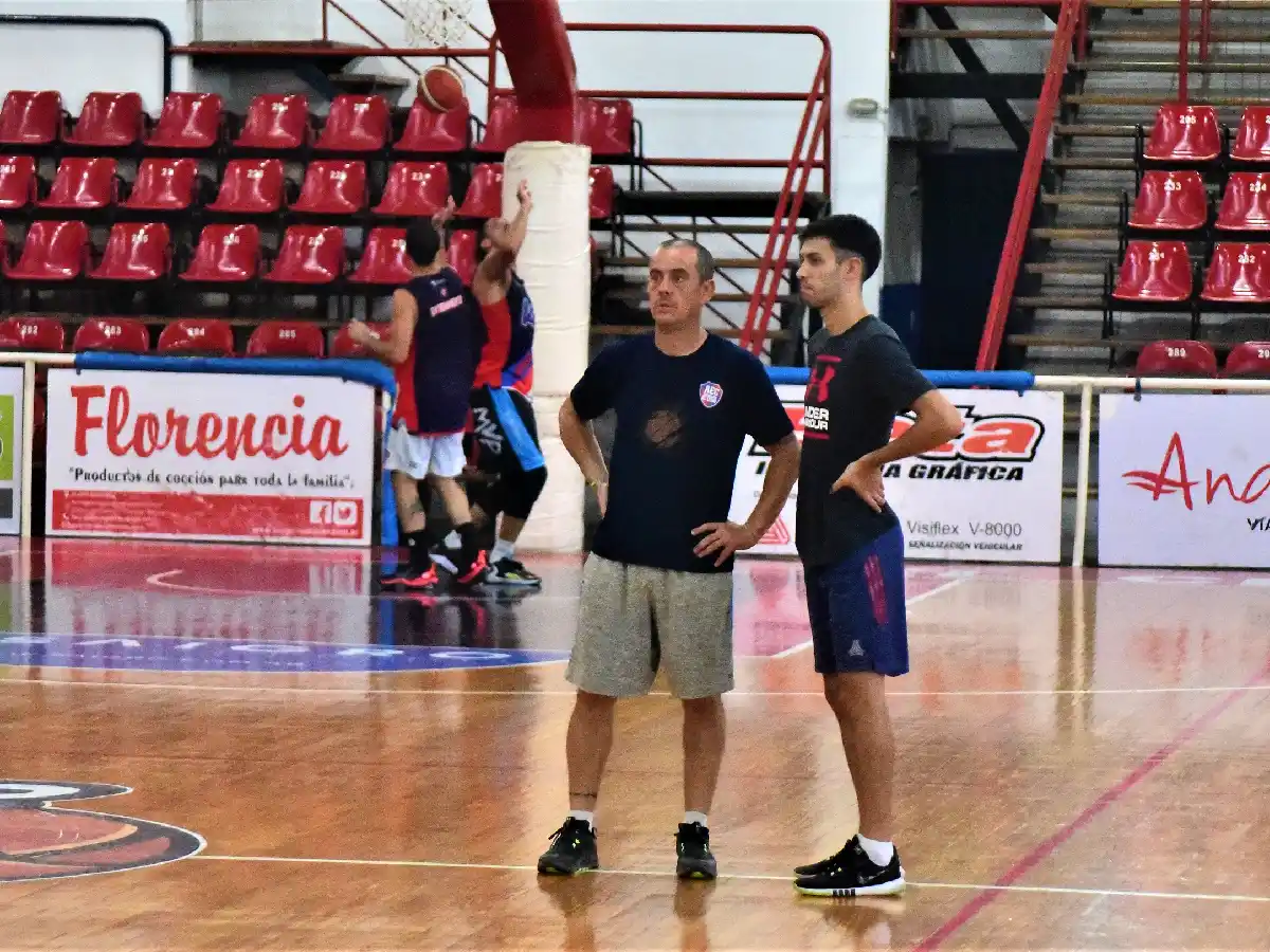 Con la mirada puesta en el puntero