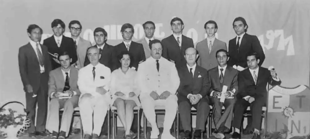 Escuela Industria primera promoción