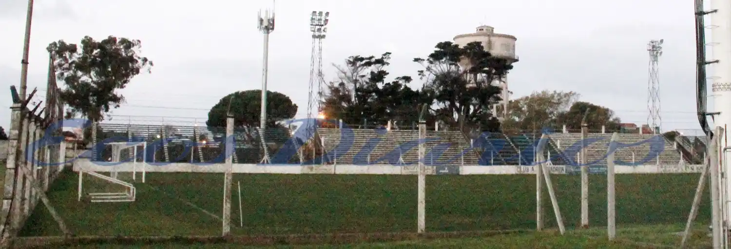 La tormenta frenó el fútbol