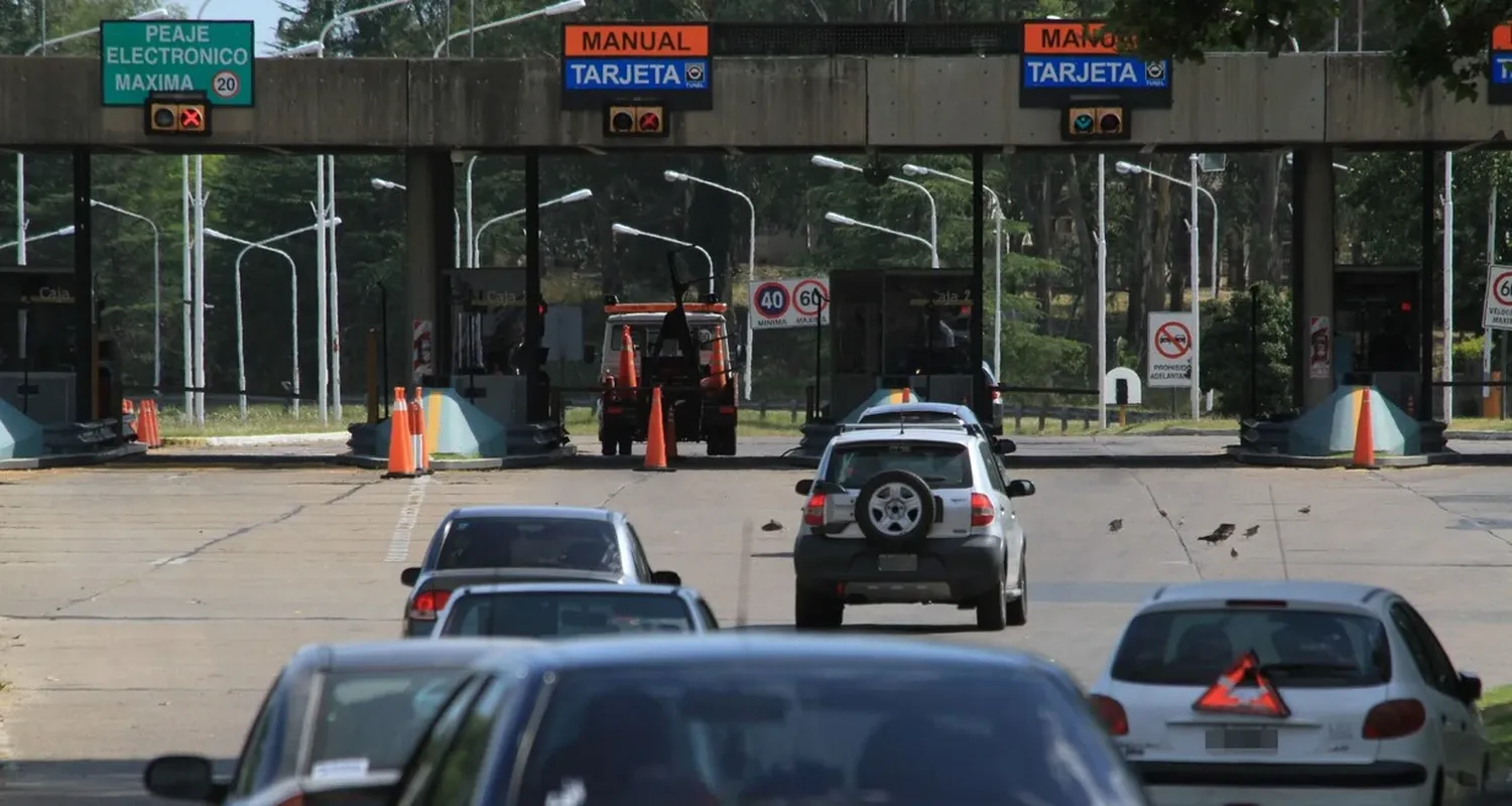 Seguirán vigentes los descuentos del 50% para usuarios frecuentes de la categoría I y del 20% para el transporte de carga y de pasajeros de empresas con domicilio en las provincias de Santa Fe y Entre Ríos.