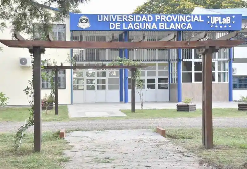 La UPLaB logró en un año reconocimiento 
nacional y la acreditación de cuatro carreras