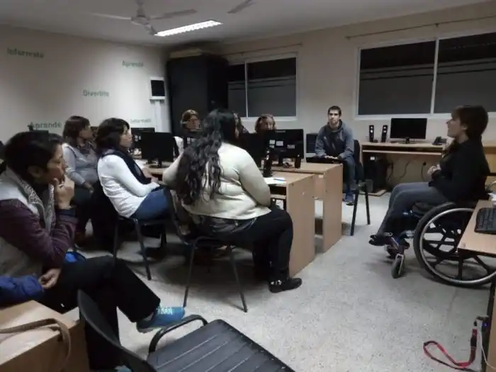 Realizan capacitación para municipales y público en general