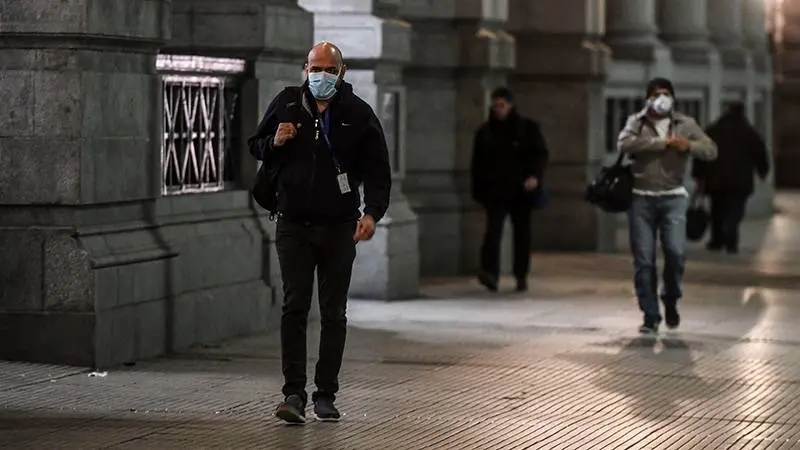 Tres personas murieron y 81 fueron diagnosticadas con coronavirus en Argentina