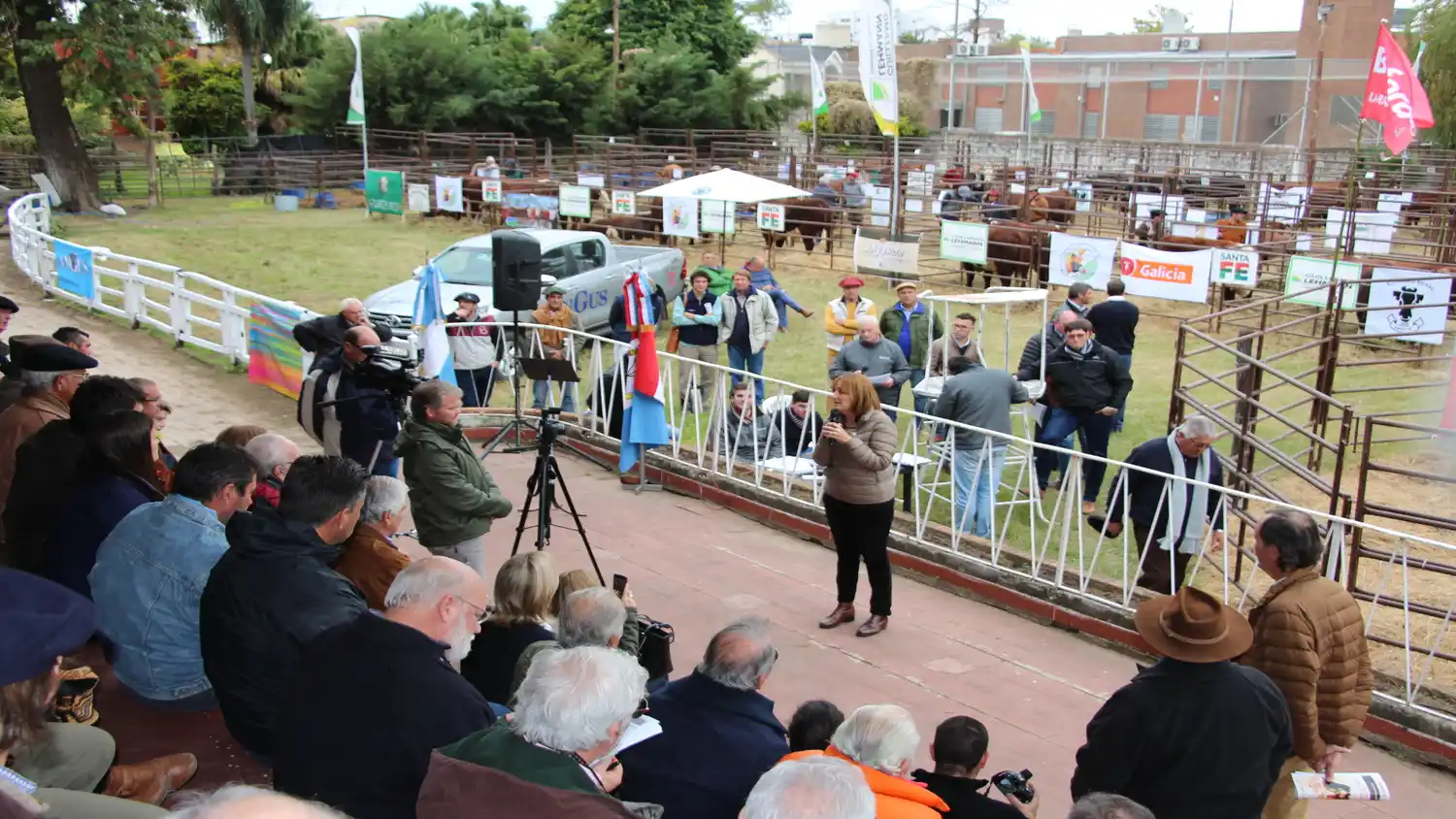 Remate ganadero histórico en la Rural de Santa Fe