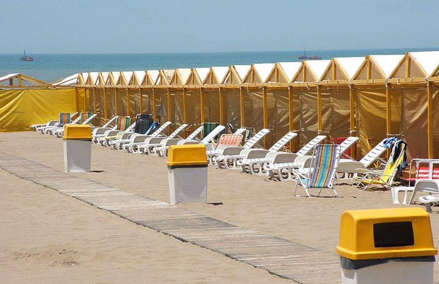 Verano 2023: Alquilar una carpa por mes costará 300 mil pesos triplicando los valores de la temporada pasada