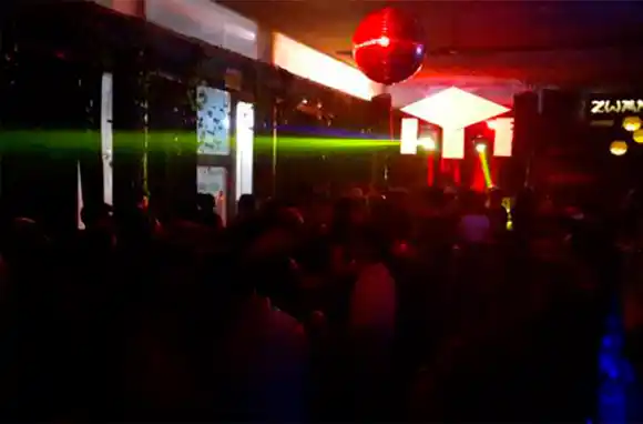 Detectan incumplimiento de protocolos en local gastronómico de Playa Grande