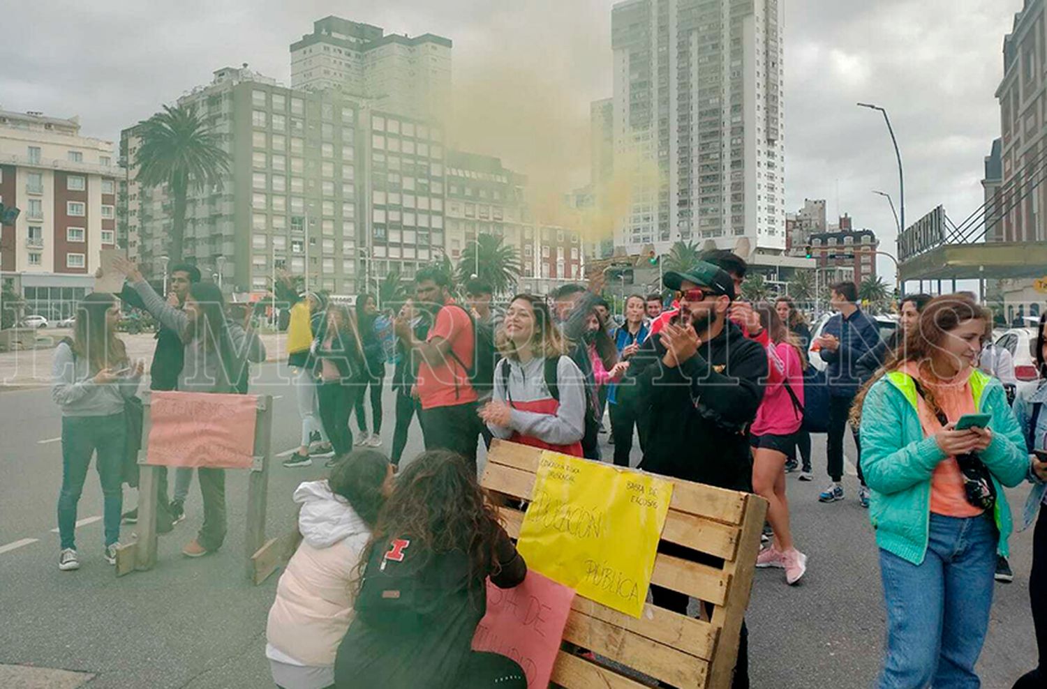 Protesta de alumnos en el CEF por los problemas edilicios: "La virtualidad ya es insostenible"