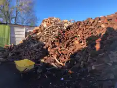 No prende: pese al frío, pocas ventas de leña en Tandil