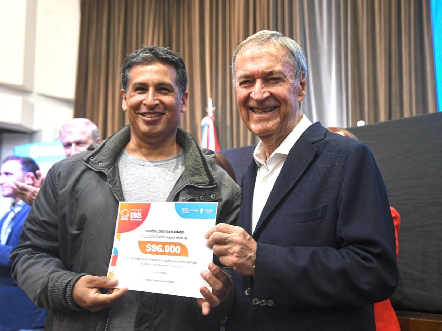 Más Vida Digna: empezó la entrega de 300 créditos para refacción de viviendas