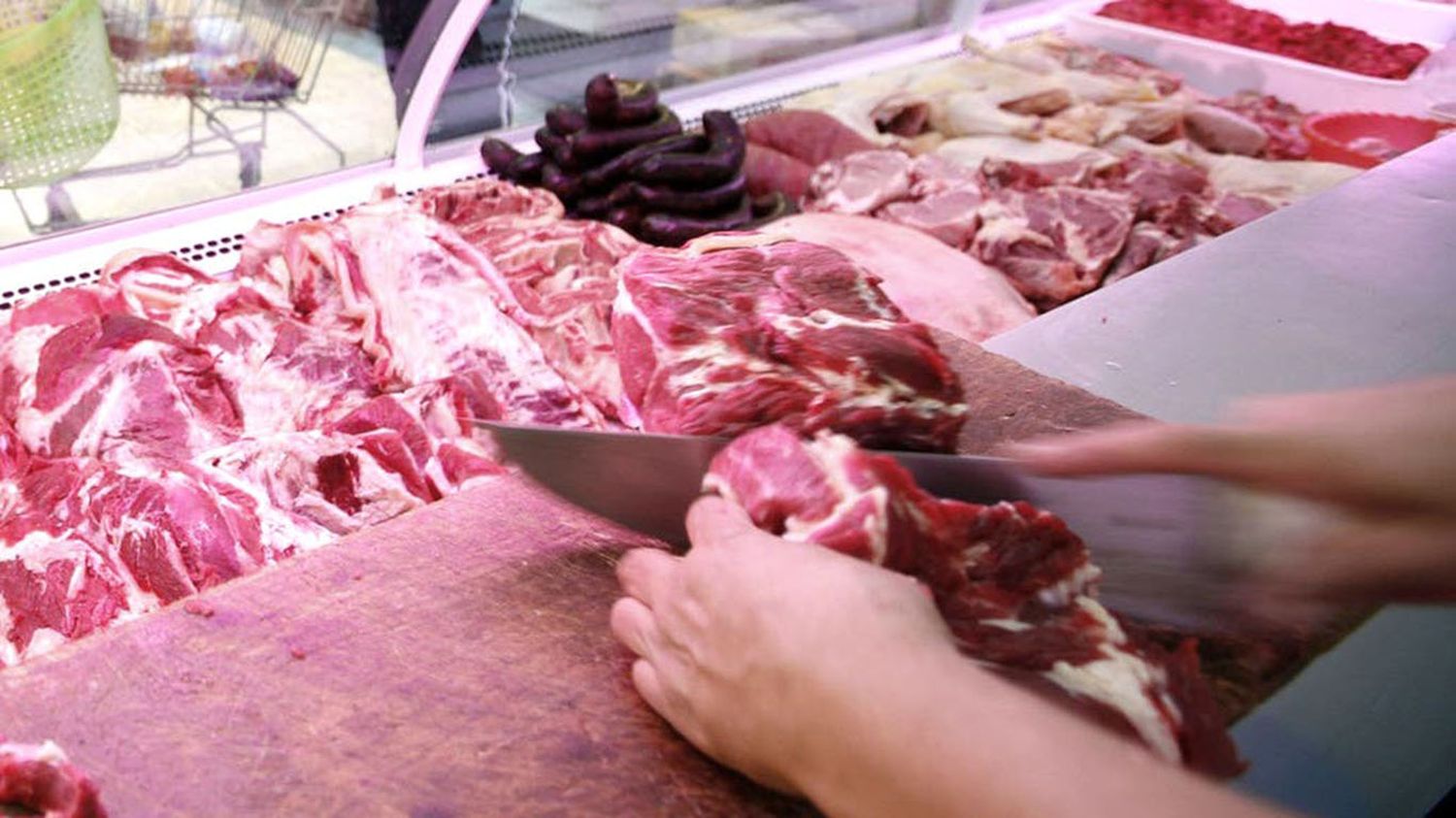 El Gobierno autorizó a exportar los 7 “cortes populares” de carne prohibidos durante la gestión de Alberto Fernández