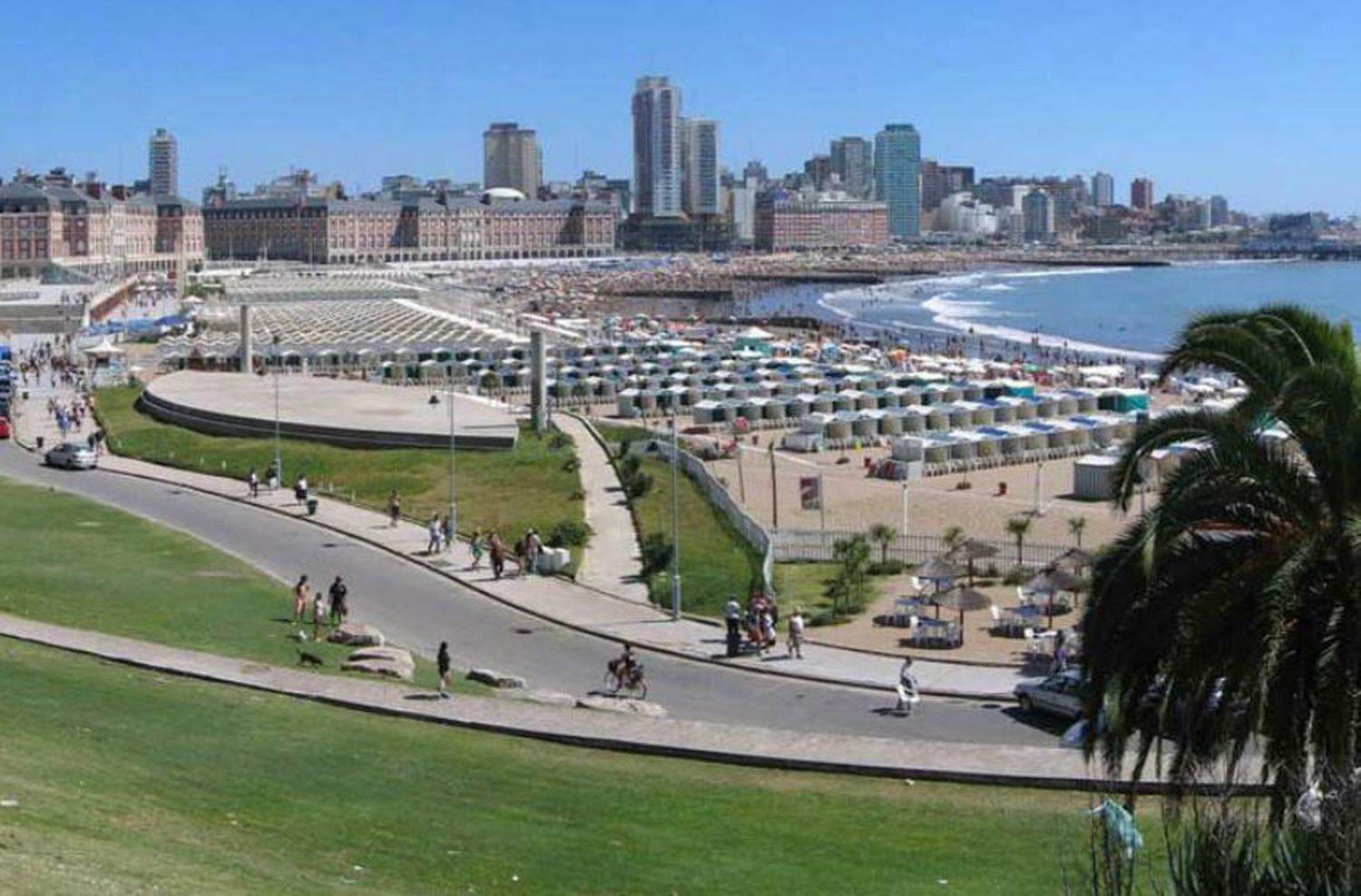 Mar del Plata recibió casi 120 mil turistas en el fin de semana largo
