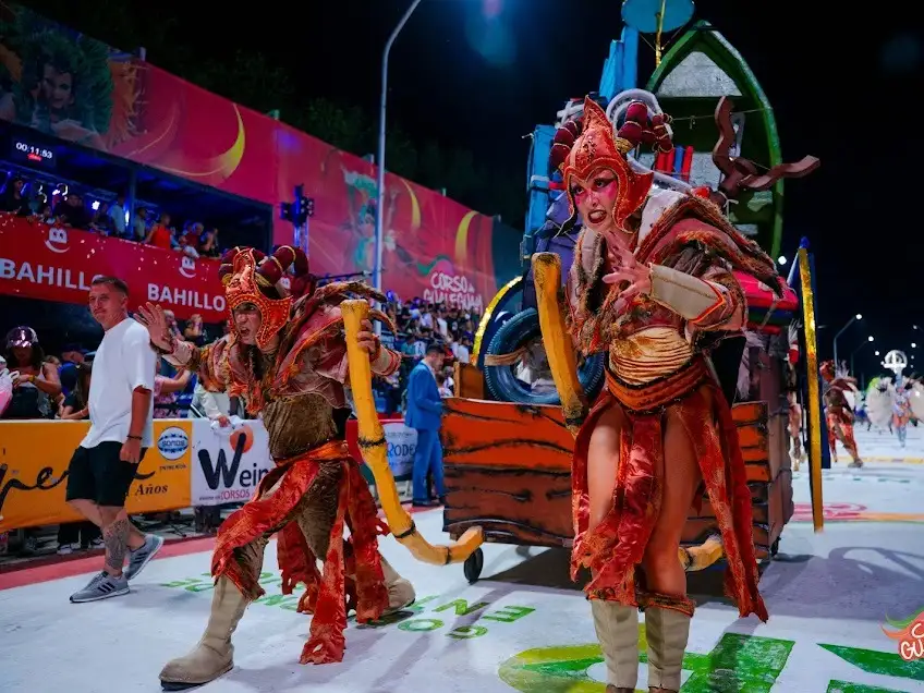 Tras el desfile de las comparsas se realizará la premiación.