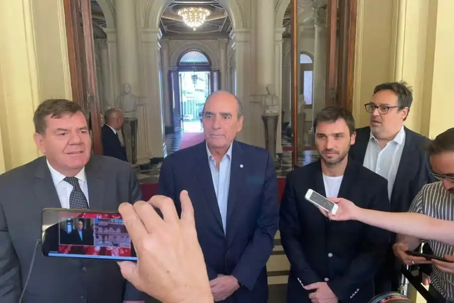 Tras las quejas de las provincias, se modificarán los artículos de la ley Ómnibus sobre la actividad pesquera