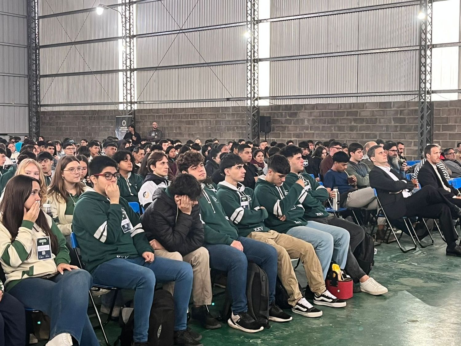 Más de quinientos alumnos participaron de primer seminario sobre transición energética