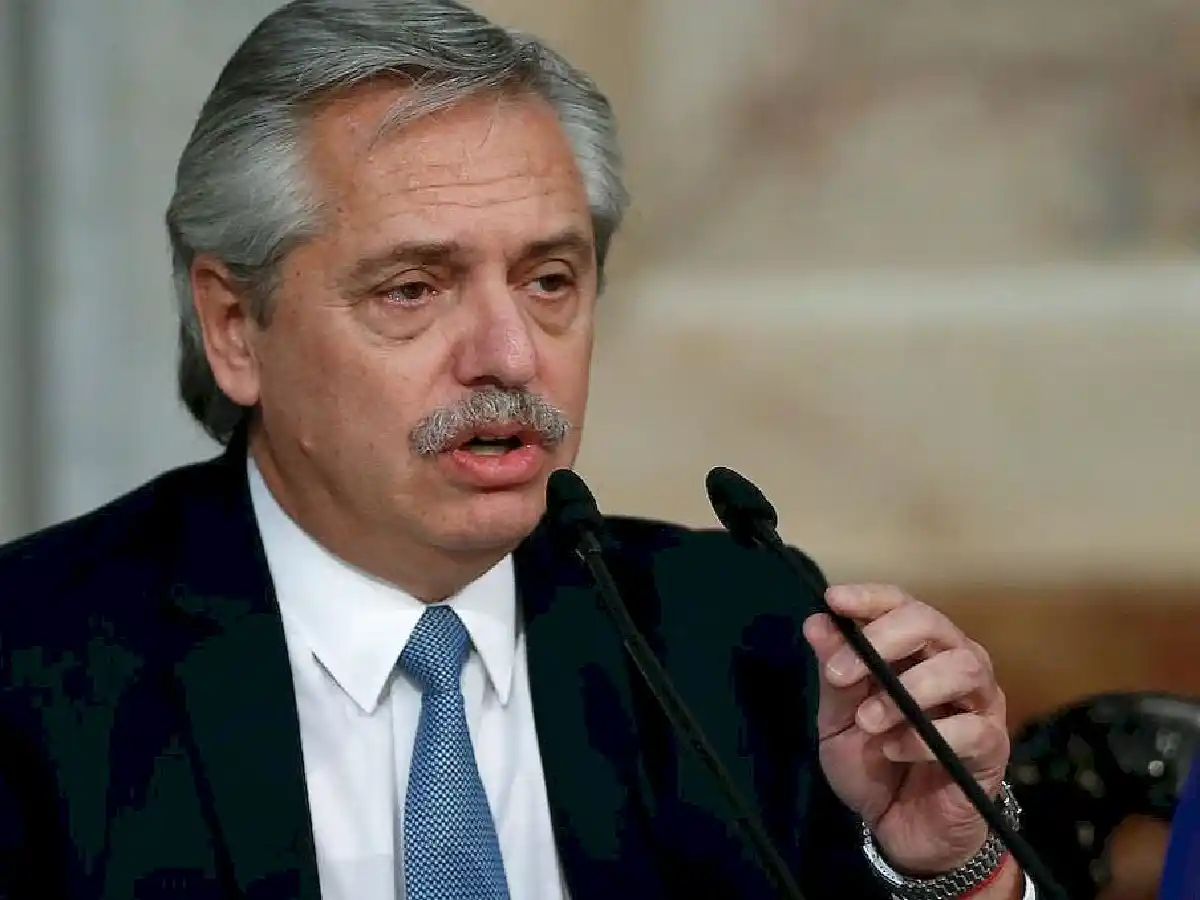 Fernández dijo que “no cree en planes económicos” 