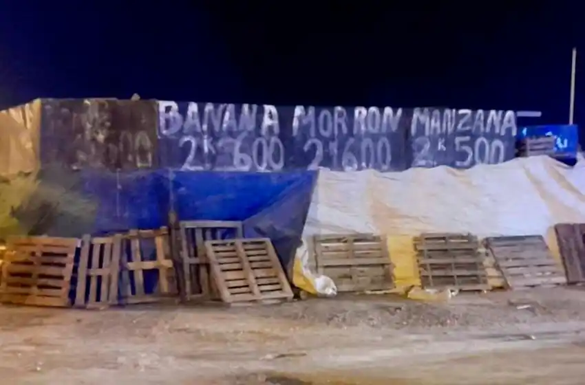 Hermanas se metieron en puesto de verduras de la ruta 88 con fines de robo