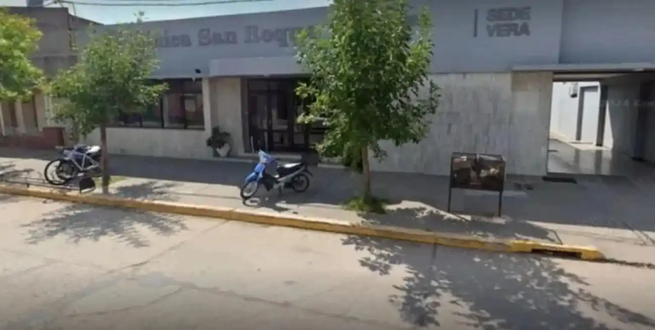 La mujer permanece internada en el sanatorio privado en calidad de detenida.