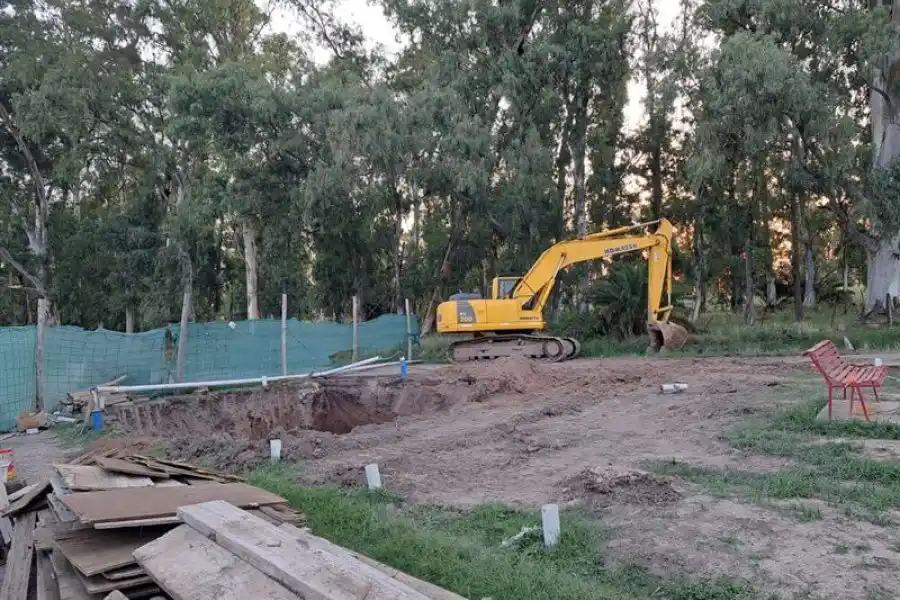 Tacural: continúa la construcción de la estación elevadora para el sistema de desagües cloacales 