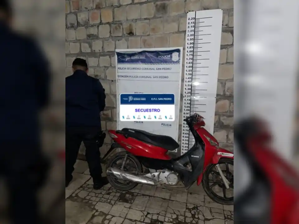 Encontraron una moto robada en Arrecifes.